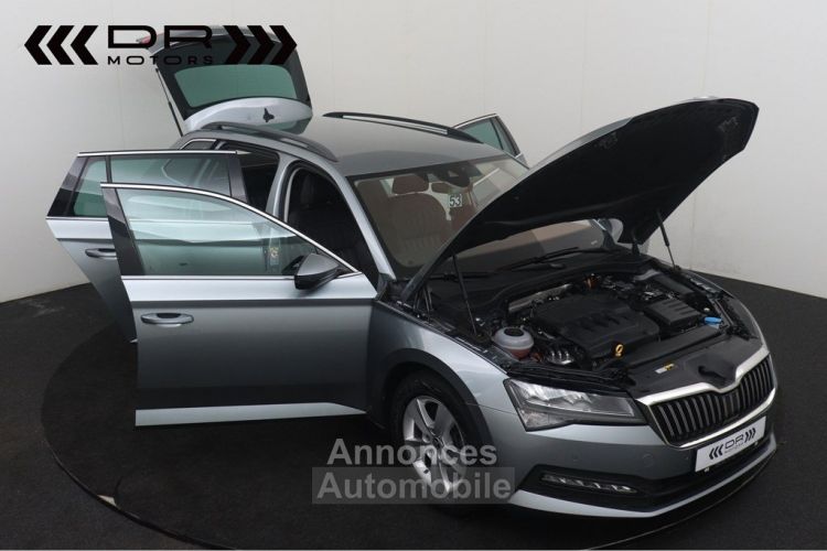 Skoda Superb COMBI 1.6CRTDI DSG7 FACELIFT AMBITION - NAVI APPLE CARPLAY/ANDROID LED LEDER - <small></small> 18.995 € <small>TTC</small> - #11