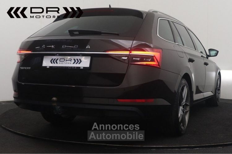 Skoda Superb COMBI 1.6CRTDI DSG7 LEDER - NAVI APPLE CARPLAY/ANDROID LED - <small></small> 18.995 € <small>TTC</small> - #7