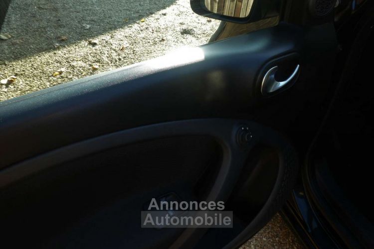 Smart Forfour 1.0i Passion CRUISE-MEDIA-TOMTOM-AIRCO-15-LED - <small></small> 7.990 € <small>TTC</small> - #12