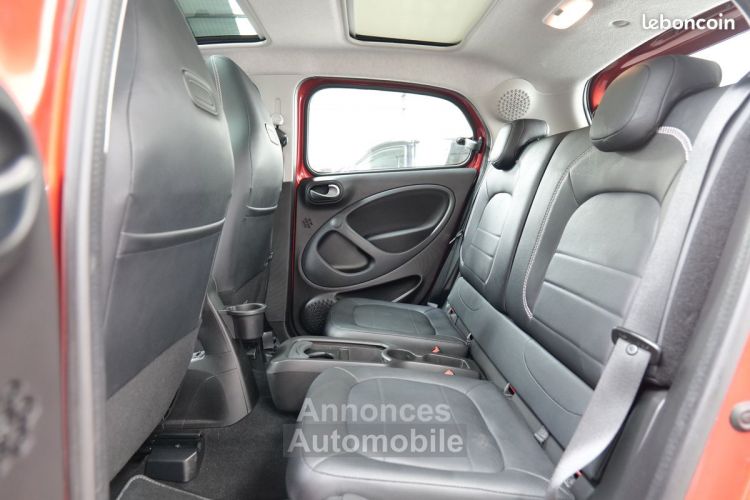 Smart Forfour Tres  109ch bva brabus xclusive toit panoramique gps cuir hifi jbl camera de recul clim auto faible kilometrage - <small></small> 18.950 € <small>TTC</small> - #8