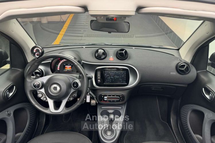 Smart Fortwo Cabrio Automatique 90 Ch Passion - <small></small> 17.900 € <small>TTC</small> - #15