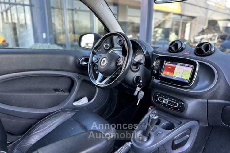 Smart Fortwo CABRIOLET 109CH BRABUS XCLUSIVE TWINAMIC - <small></small> 20.500 € <small>TTC</small> - #16