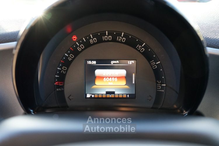 Smart Fortwo Cabriolet BRABUS 109 Ch Twinamic - 1ère Main Française - 488 €/mois - Garantie 12 Mois - <small></small> 23.900 € <small>TTC</small> - #39