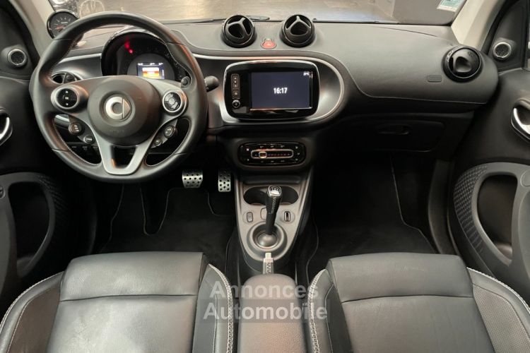 Smart Fortwo COUPE 0.9 109CV Brabus TWINAMIC - <small></small> 24.990 € <small>TTC</small> - #32