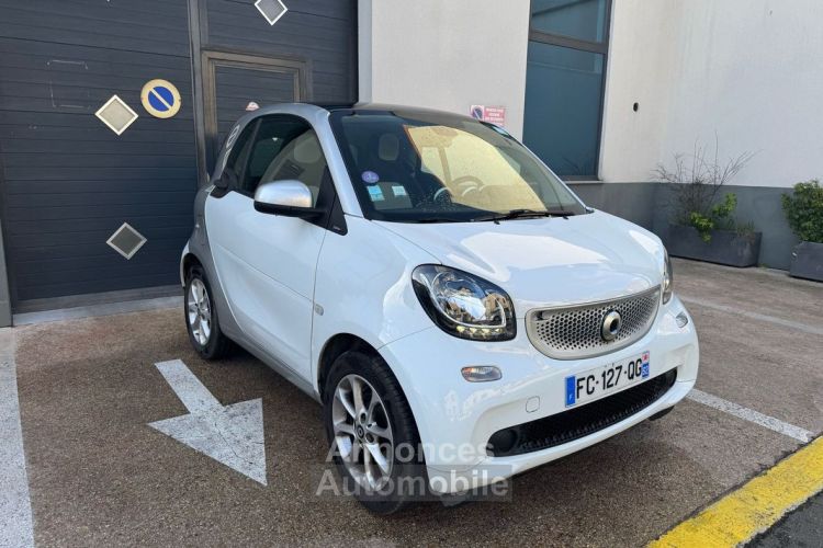 Smart Fortwo Coupe 90ch Passion Twinamic E6c Historique d'entretien Garantie 12 mois Toit panoramique 1ère main Crit'air 1 - <small></small> 13.490 € <small>TTC</small> - #1