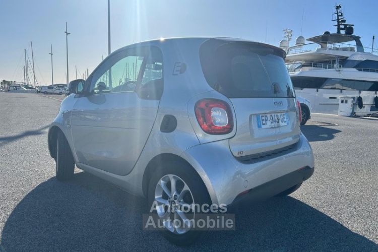 Smart Fortwo COUPE ELECTRIQUE 82CH PASSION - <small></small> 7.700 € <small>TTC</small> - #3