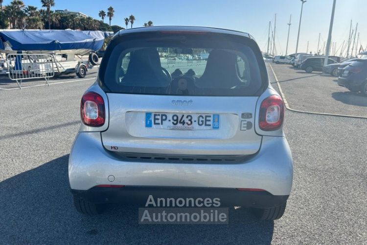 Smart Fortwo COUPE ELECTRIQUE 82CH PASSION - <small></small> 7.700 € <small>TTC</small> - #4