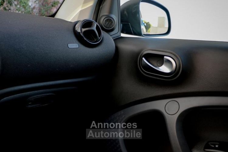 Smart Fortwo Coupe Electrique 82ch passion - <small></small> 12.400 € <small>TTC</small> - #19