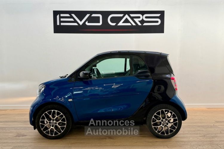 Smart Fortwo Coupé EQ 82 ch Prime 1ere main/Toit pano/Cuir/CarPlay/Caméra/Jantes16 - <small></small> 14.490 € <small>TTC</small> - #3