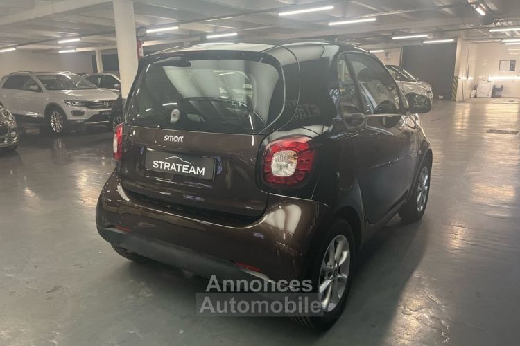 Smart Fortwo COUPE PERFECT 1.0 71CV TWINAMIC - <small></small> 12.490 € <small>TTC</small> - #27