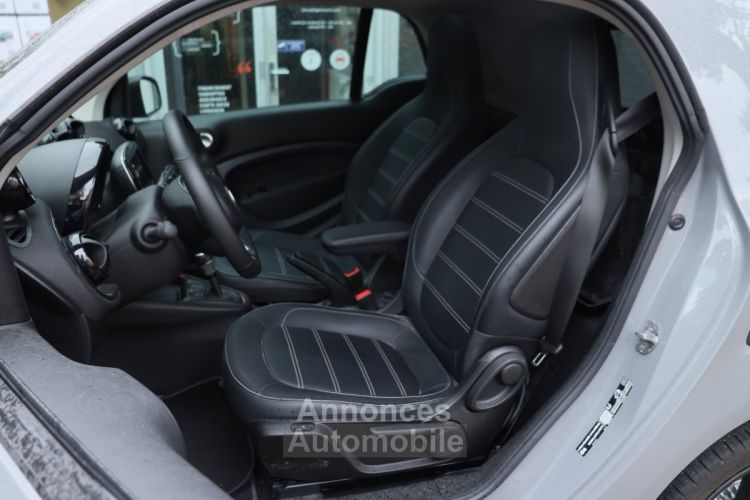 Smart Fortwo Ph2 EQ 81 Prime Brabus BVA (Toit Pano,Caméra,Sièges Chauffants) - <small></small> 16.990 € <small>TTC</small> - #15