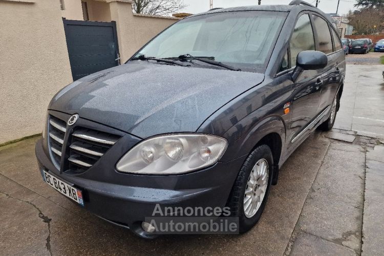 SSangyong Rodius xdi sv 270 4wd automatique 7 places - <small></small> 5.450 € <small>TTC</small> - #1