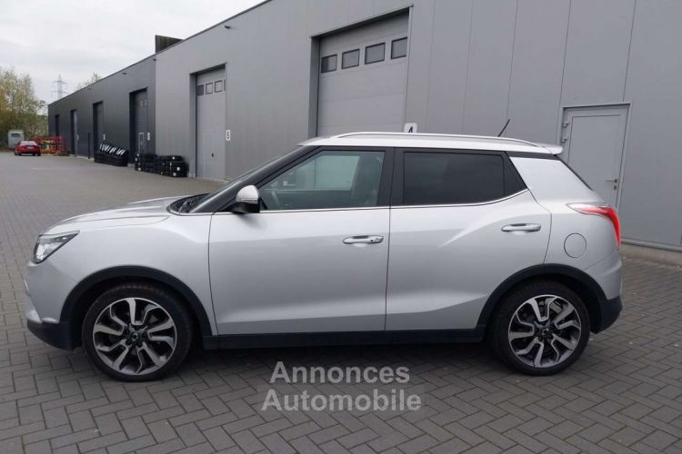 SSangyong Tivoli 1.6 e-XDi 2WD-CUIR-CAMERA-BLUETOOTH-GARANTIE- - <small></small> 8.990 € <small>TTC</small> - #4