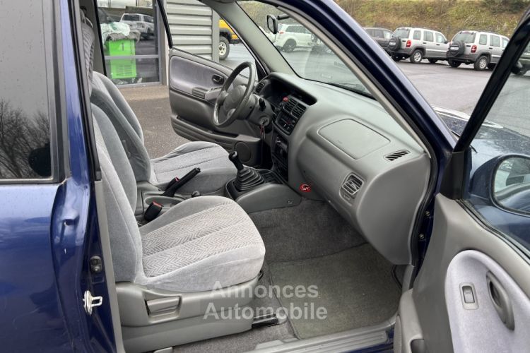 Suzuki Grand Vitara 1.6 L Essence 16S équipé Ethanol - <small></small> 12.800 € <small></small> - #12