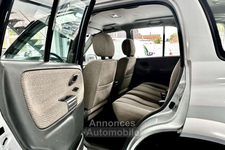 Suzuki Grand Vitara 2.0 TDi JLXS AUTOMATIQUE + Airco - <small></small> 6.990 € <small>TTC</small> - #14