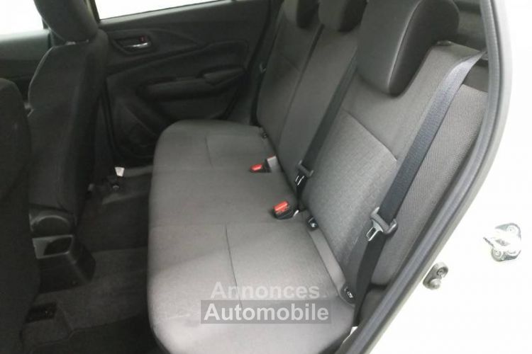 Suzuki Swift 1.2 Dualjet Hybrid Auto Pack - <small></small> 18.036 € <small>TTC</small> - #10