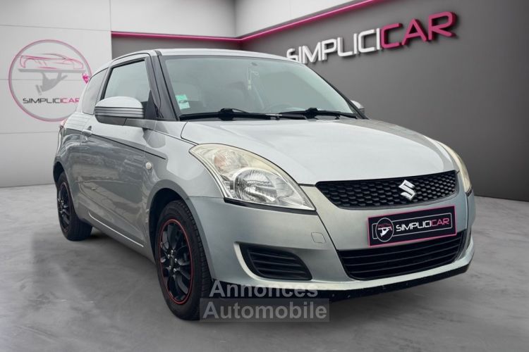 Suzuki Swift 1.2 VVT GL / 2ème main / Garantie 12 mois - <small></small> 3.490 € <small>TTC</small> - #1