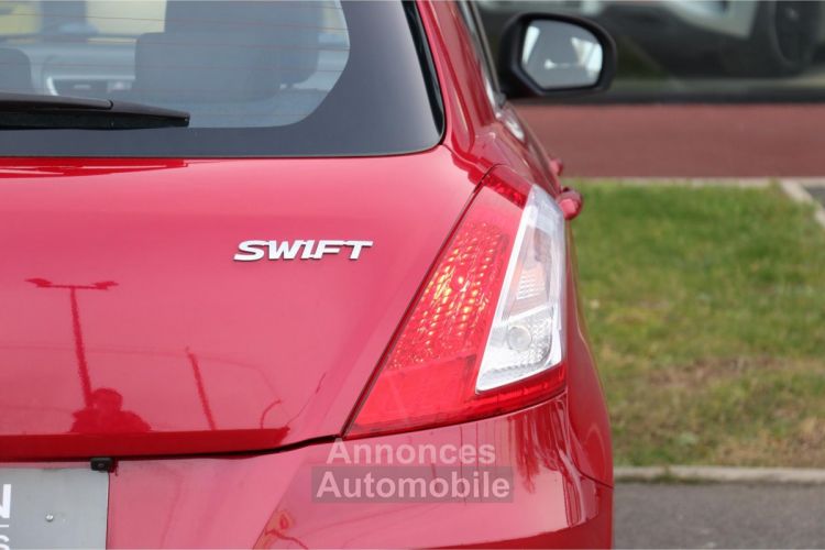 Suzuki Swift 1.2i VVT BERLINE GLX PHASE 1 - <small></small> 8.390 € <small>TTC</small> - #8