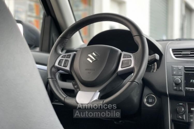 Suzuki Swift 1.2L VVT 95ch Finition BIBA Radars de recul Clim auto Bluetooth - <small></small> 9.990 € <small>TTC</small> - #15