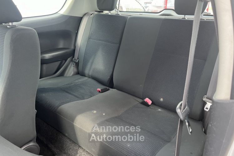 Suzuki Swift 1.3 DDIS - <small></small> 3.490 € <small>TTC</small> - #17