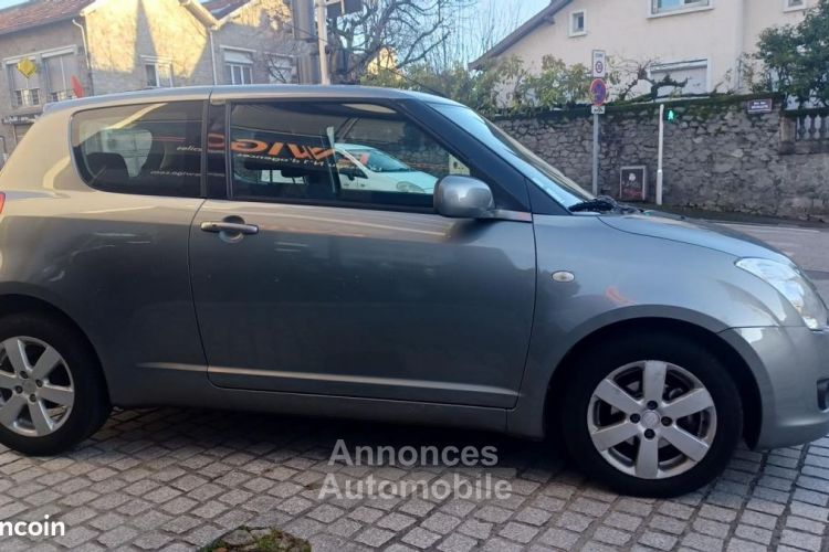 Suzuki Swift 1.3 VVT 90 GLX - <small></small> 4.990 € <small>TTC</small> - #4