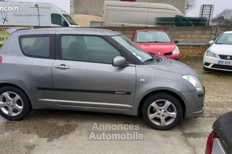 Suzuki Swift 1.3 VVT 92 GLX BVR - <small></small> 6.900 € <small>TTC</small> - #4