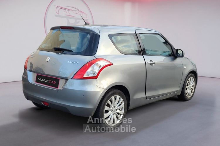 Suzuki Swift III 1.2 VVT GL 94 - <small></small> 6.990 € <small>TTC</small> - #13