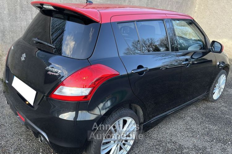 Suzuki Swift III 1.6 VVT 136 ch Sport 5p GPS Sièges chauffant Projecteurs Bi-Xénons Carnet Complet Garantie 12 Mois - <small></small> 11.690 € <small>TTC</small> - #2