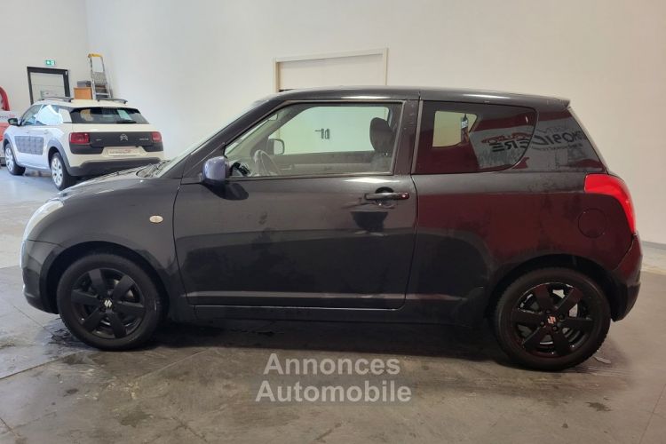 Suzuki Swift III 3 portes 1.3 i 93cv GLX - <small></small> 7.090 € <small>TTC</small> - #4