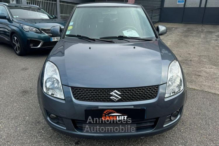 Suzuki Swift III 5 portes 1.3 i 16V 93 cv , MOTEUR A CHAINE SUIVI JOUR-GARANTIE - <small></small> 5.990 € <small>TTC</small> - #2