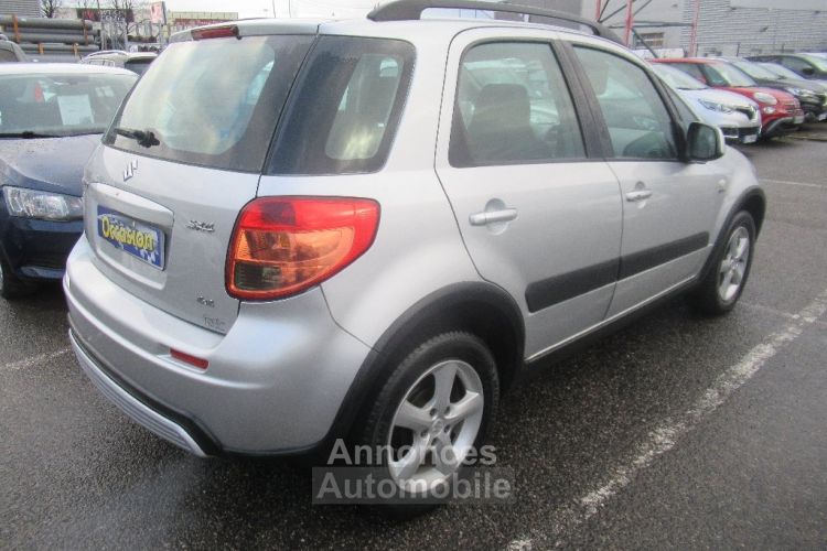 Suzuki SX4 S-Cross 1.9 DDiS GLX 4x4 - <small></small> 5.990 € <small>TTC</small> - #4