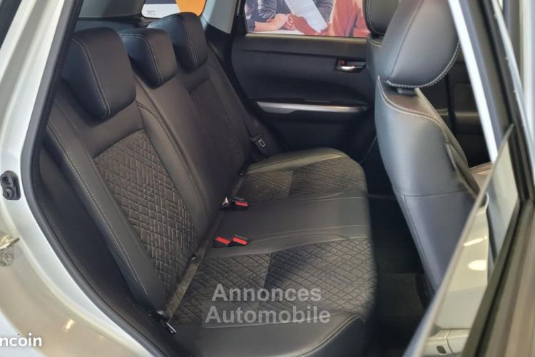 Suzuki Vitara 1.4 BOOSTERJET 140ch STYLE 2WD BVA + TOIT PANO OUVRANT ATTELAGE - <small></small> 16.490 € <small>TTC</small> - #14