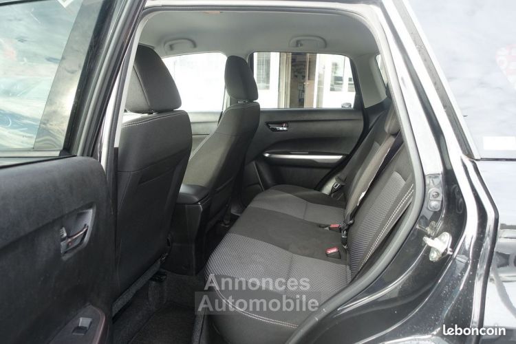 Suzuki Vitara 1.5 DUALJET HYBRID 102CH PRIVILEGE AUTO - <small></small> 15.290 € <small>TTC</small> - #15