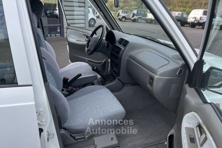 Suzuki Vitara 2 L HDI 5 Portes JLX - <small></small> 11.700 € <small></small> - #11