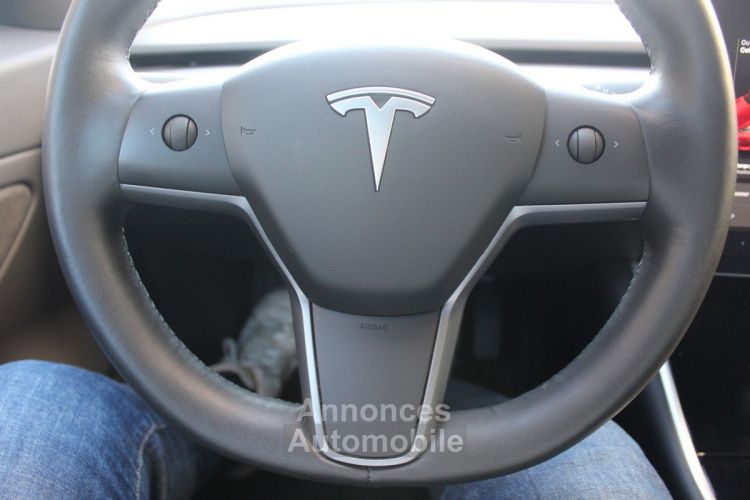 Tesla Model 3 306 AUTONOMIE STANDARD PLUS RWD 50KWH 4CV - <small></small> 20.990 € <small>TTC</small> - #25