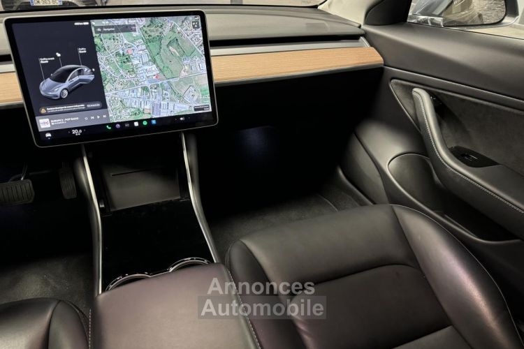 Tesla Model 3 Dual Motor AWD  Long-Range - <small></small> 32.990 € <small></small> - #33