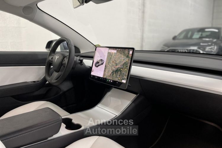 Tesla Model 3 Dual Motor AWD 398 CH Long-Range Première main - <small></small> 24.990 € <small>TTC</small> - #15