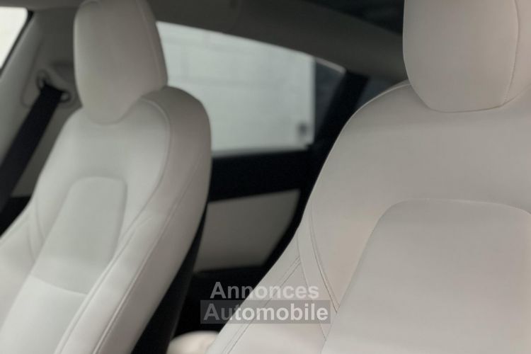 Tesla Model 3 Dual Motor AWD 398 CH Long-Range Première main - <small></small> 24.990 € <small>TTC</small> - #19