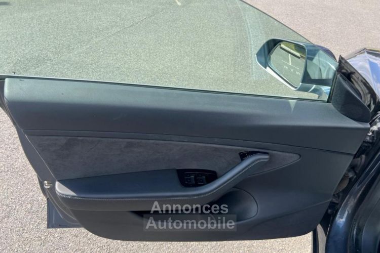 Tesla Model 3 Long Range Dual Motor AWD + ATTELAGE - <small></small> 31.990 € <small></small> - #17