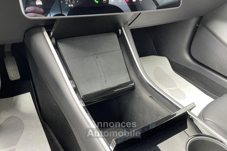 Tesla Model 3 Long Range Dual Motor AWD - <small></small> 32.829 € <small></small> - #24