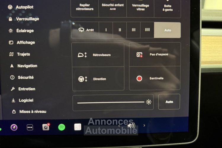 Tesla Model 3 LONG-RANGE DUAL MOTOR AWD - <small></small> 29.970 € <small>TTC</small> - #18