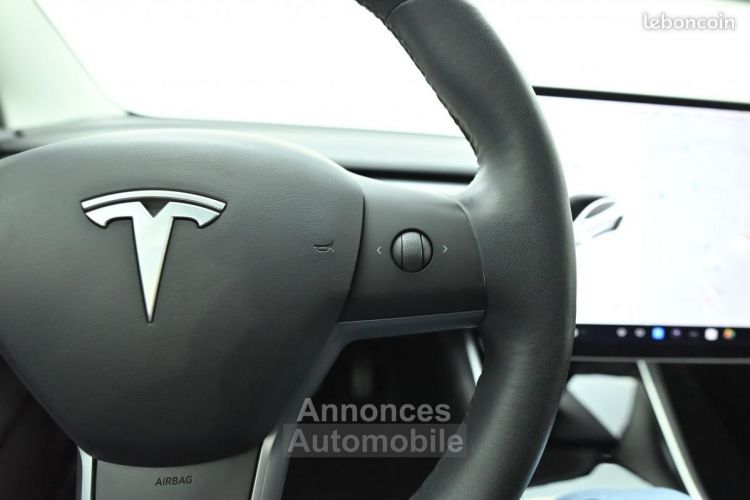 Tesla Model 3 Long Range Dual Motor AWD 4P - <small></small> 30.990 € <small>TTC</small> - #17