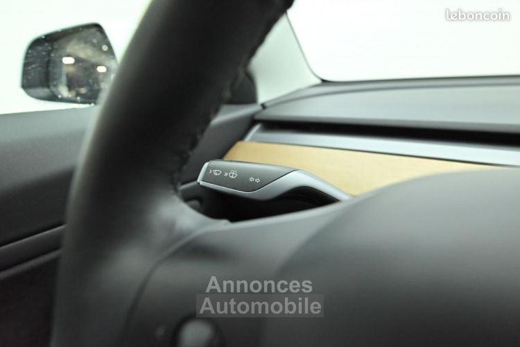 Tesla Model 3 Long Range Dual Motor AWD 4P - <small></small> 30.990 € <small>TTC</small> - #18