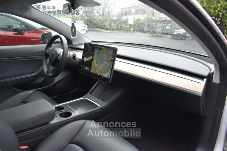 Tesla Model 3 Phase 2 Long Range Performance AWD 506 cv Autopilot amélioré - <small></small> 37.990 € <small>TTC</small> - #16