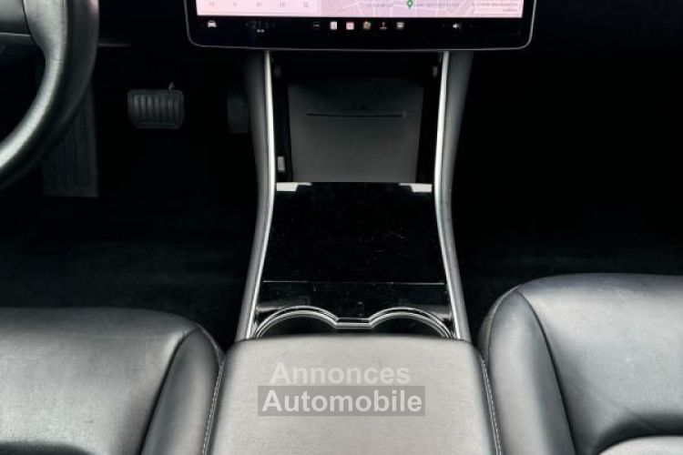 Tesla Model 3 SR Plus - <small></small> 25.490 € <small>TTC</small> - #20