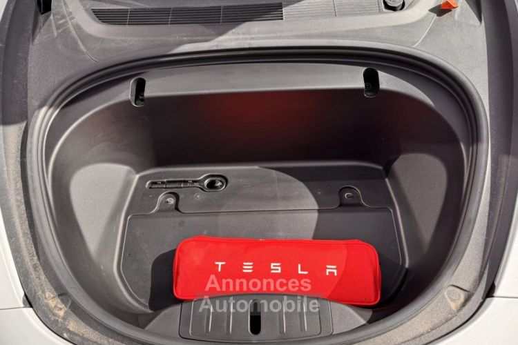 Tesla Model 3 Standard Range Plus RWD - <small></small> 27.371 € <small></small> - #27