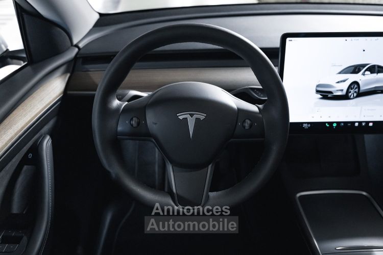 Tesla Model Y 300 Standard RWD 75 KWH - <small>A partir de </small>390 EUR <small>/ mois</small> - #28