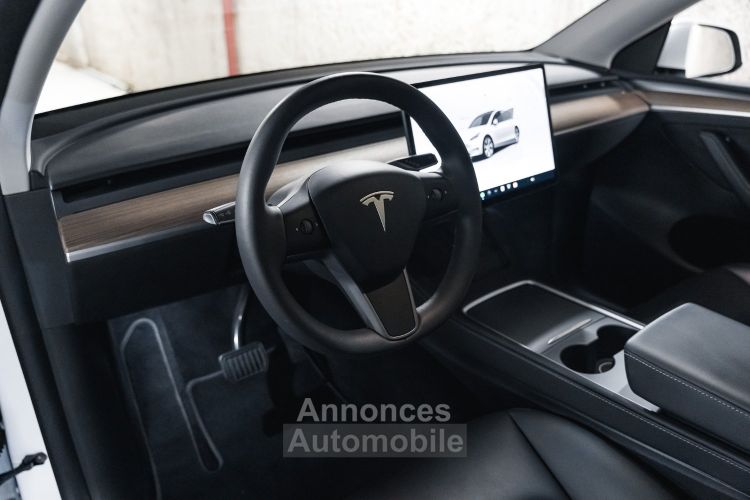 Tesla Model Y 300 Standard RWD 75 KWH - <small>A partir de </small>390 EUR <small>/ mois</small> - #26