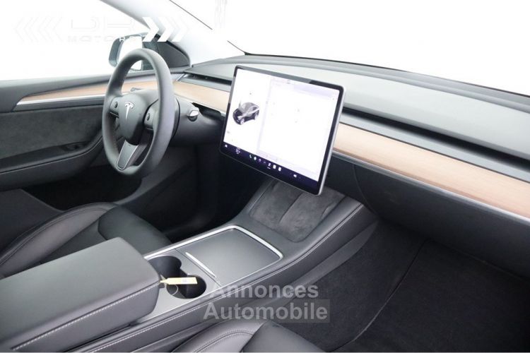 Tesla Model Y AUTOPILOT - PANODAK - <small></small> 39.995 € <small>TTC</small> - #15