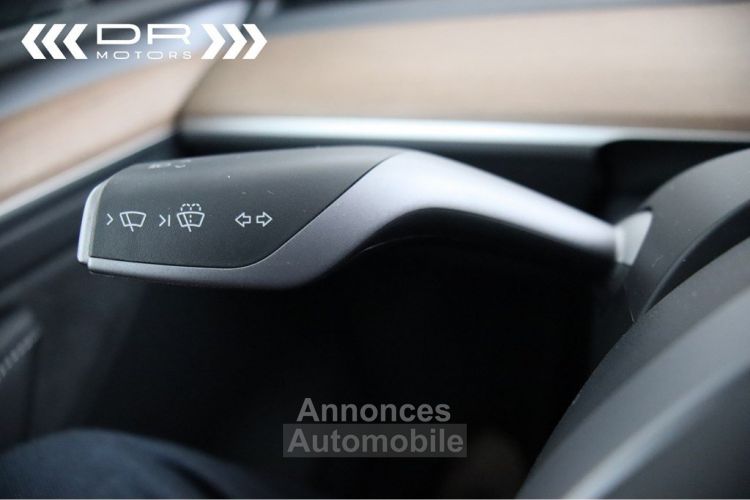 Tesla Model Y AUTOPILOT - PANODAK - <small></small> 39.995 € <small>TTC</small> - #30